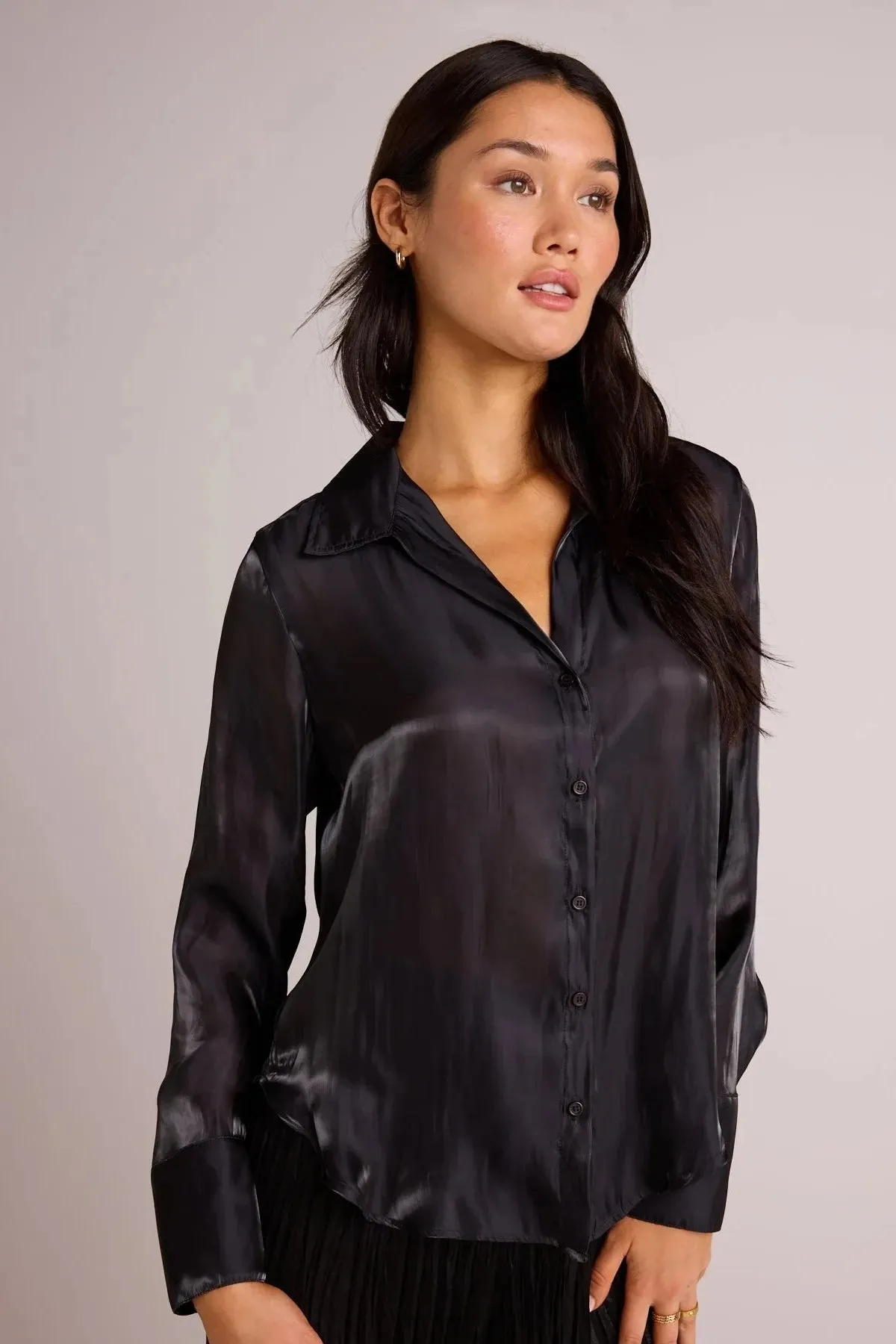 Bella Dahl Wide Collar Shirt Tail Button