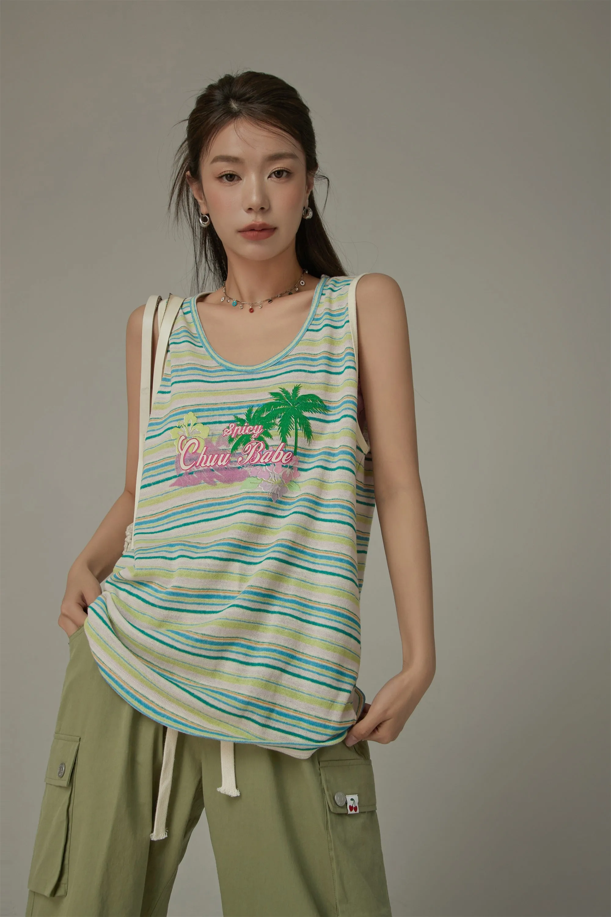 Chuu Baby Printed Design Striped Sleeveless Oversized T-Shirt