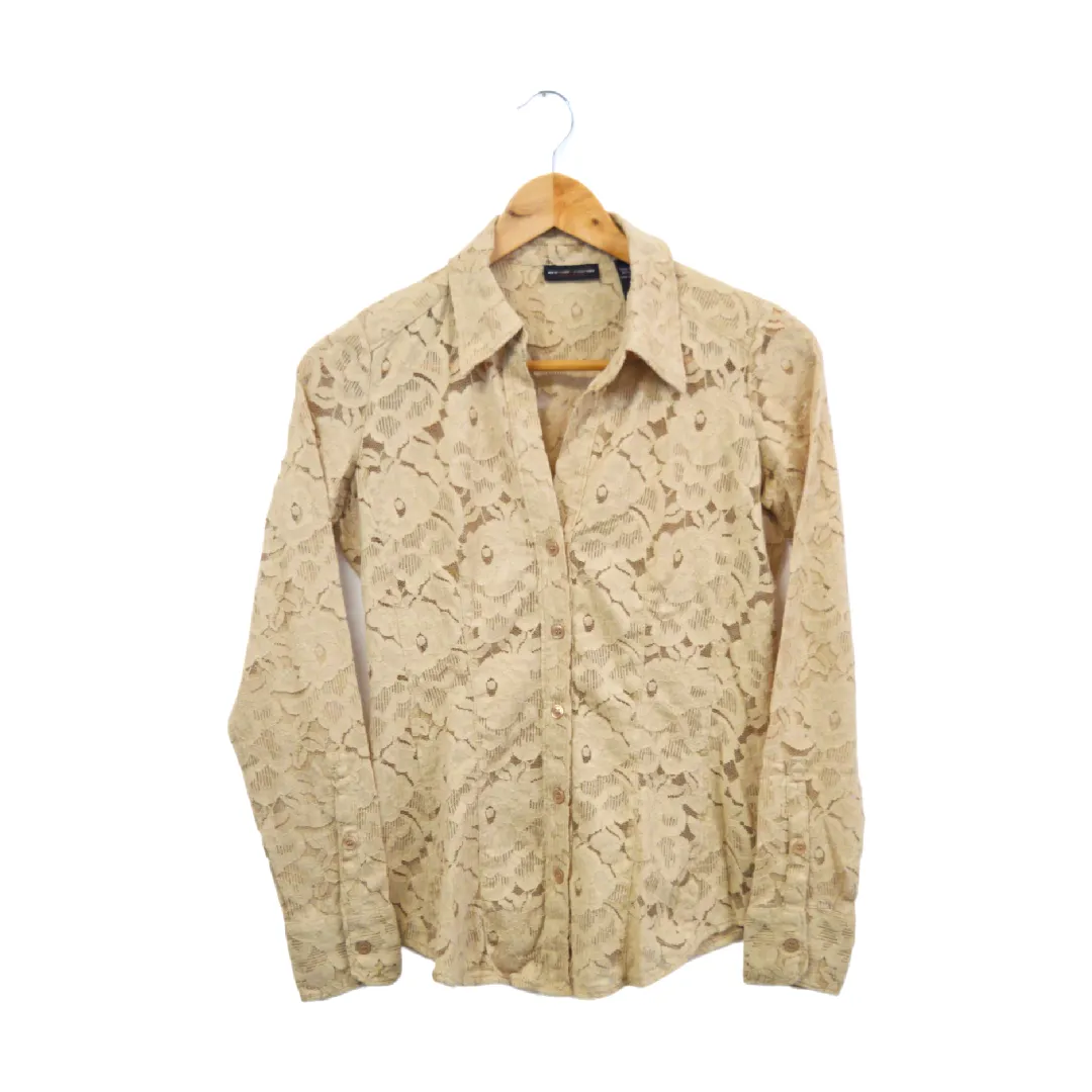 New York and Company Beige Lace Collared Button Up Blouse | XS